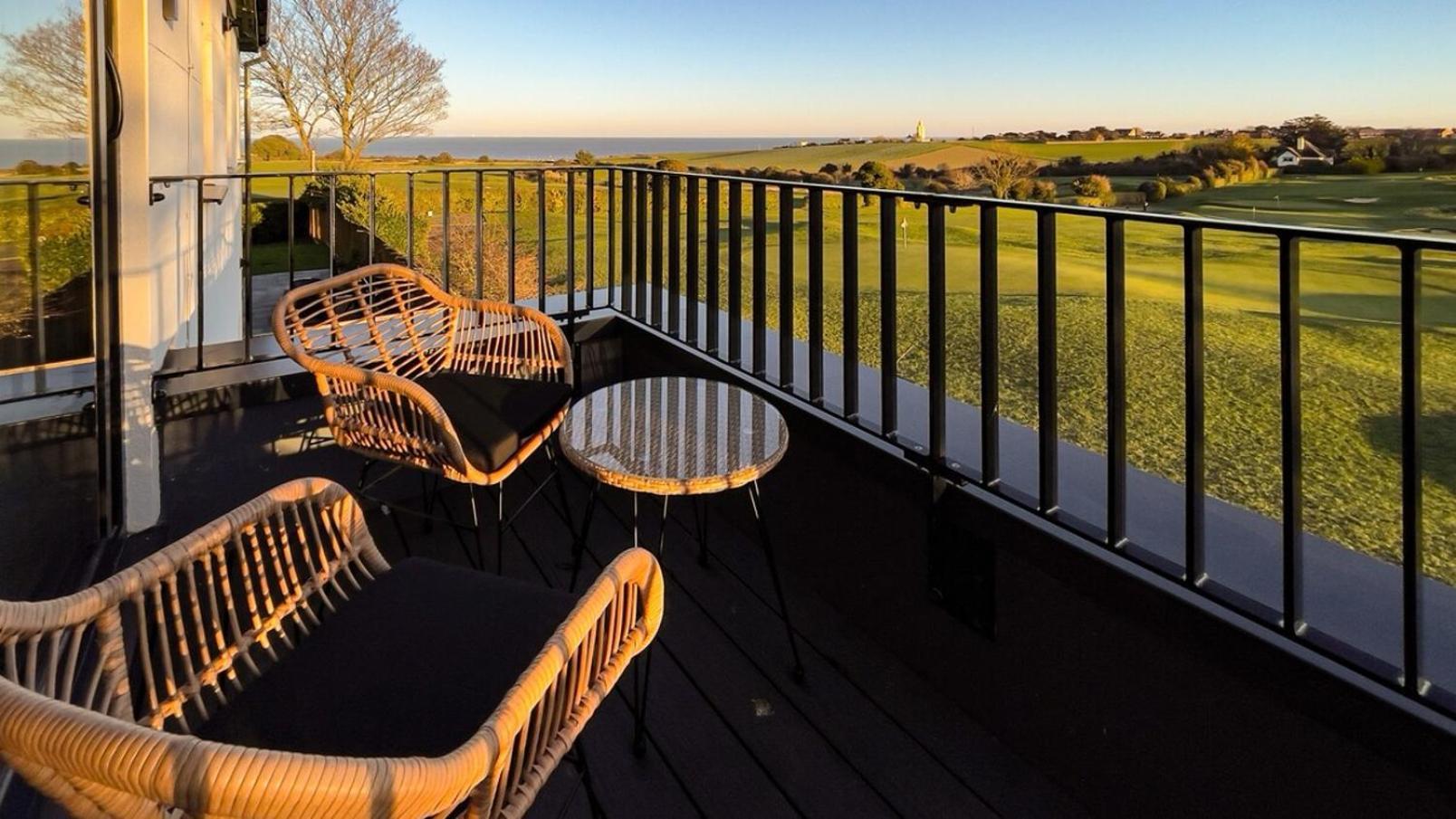 Luxury Ocean & North Foreland Golf View By Adliv Broadstairs Ngoại thất bức ảnh